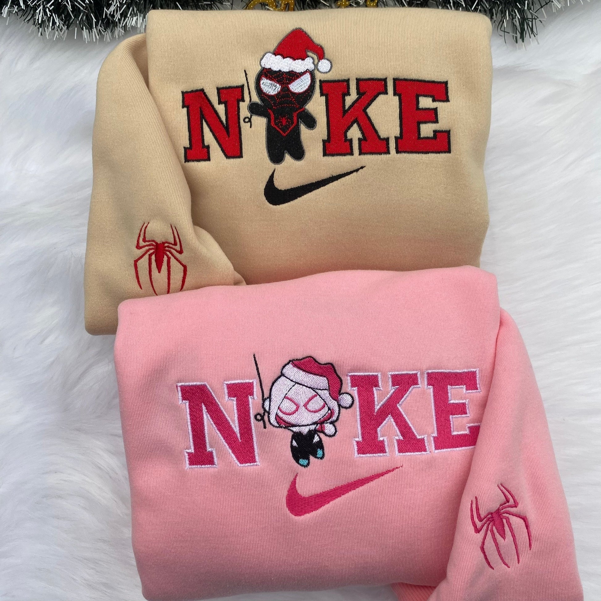 Man & Women Christmas Embroidered – Cute Couple Cartoon Style Embroidered Sweatshirt / Hoodie / T-Shirt
