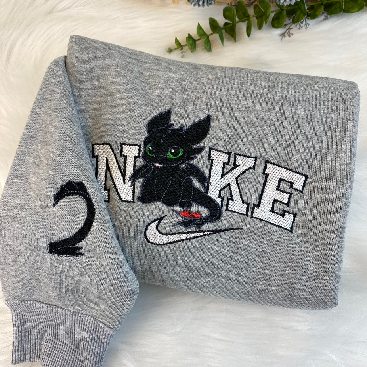 Cute Dragon Couple Style Embroidered – Cute Couple Cartoon Style Embroidered Sweatshirt / Hoodie / T-Shirt