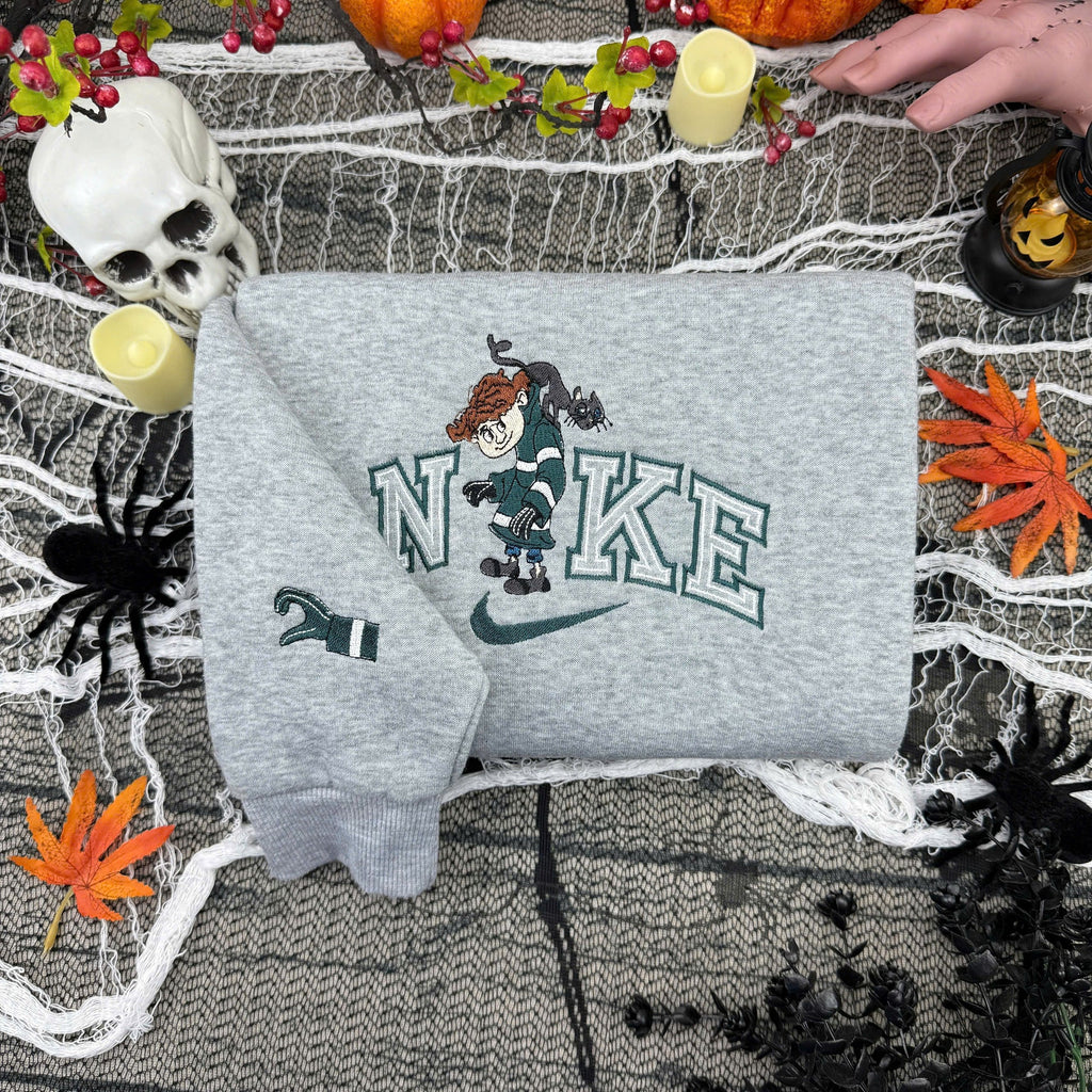 W & C – Embroidered Sweatshirt / Hoodie / T-Shirt